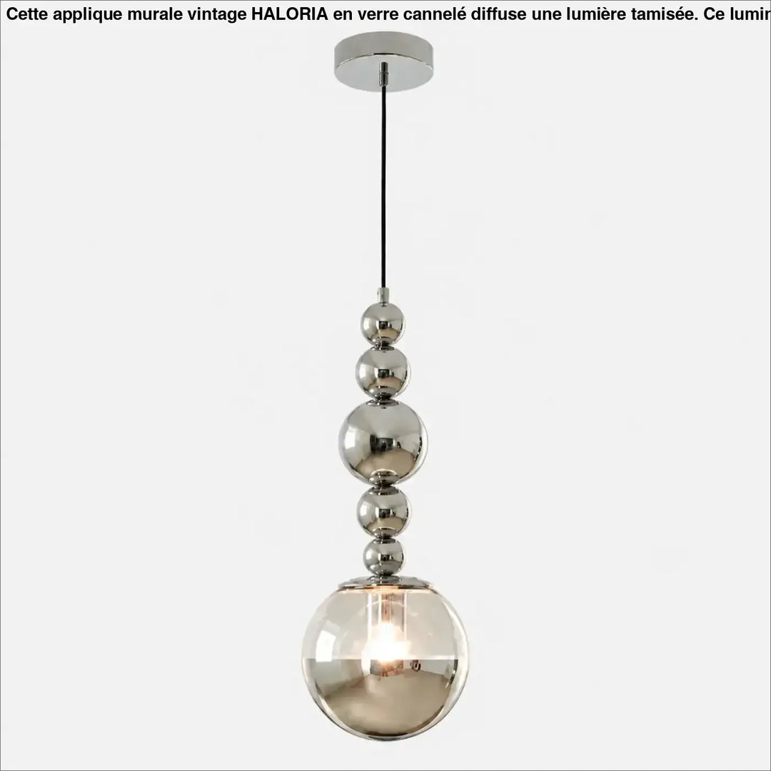 Suspension luminaire venusia chrome avec perles sphériques réfléchissantes et globe en verre opalin clair moderne