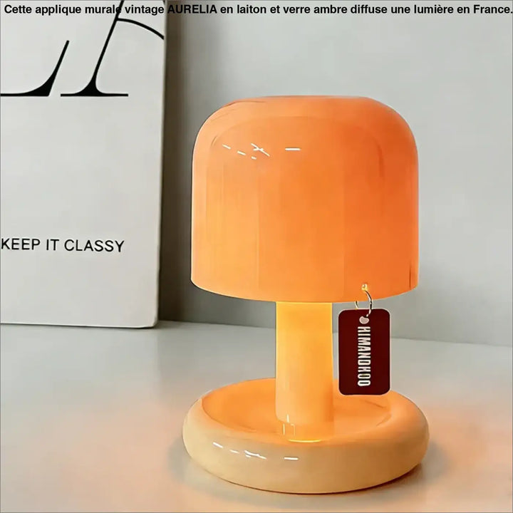 Lampe de table pinar en forme de champignon orange vif avec finition plastique brillante pour un table moderne design minimaliste et night light