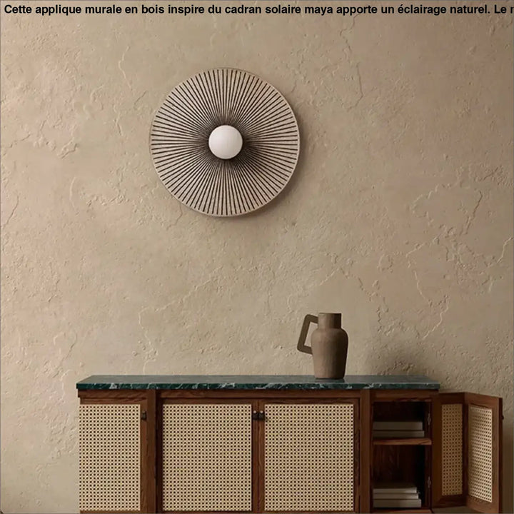 Appliuqe murale en bois inspiré du cadran solaire maya

