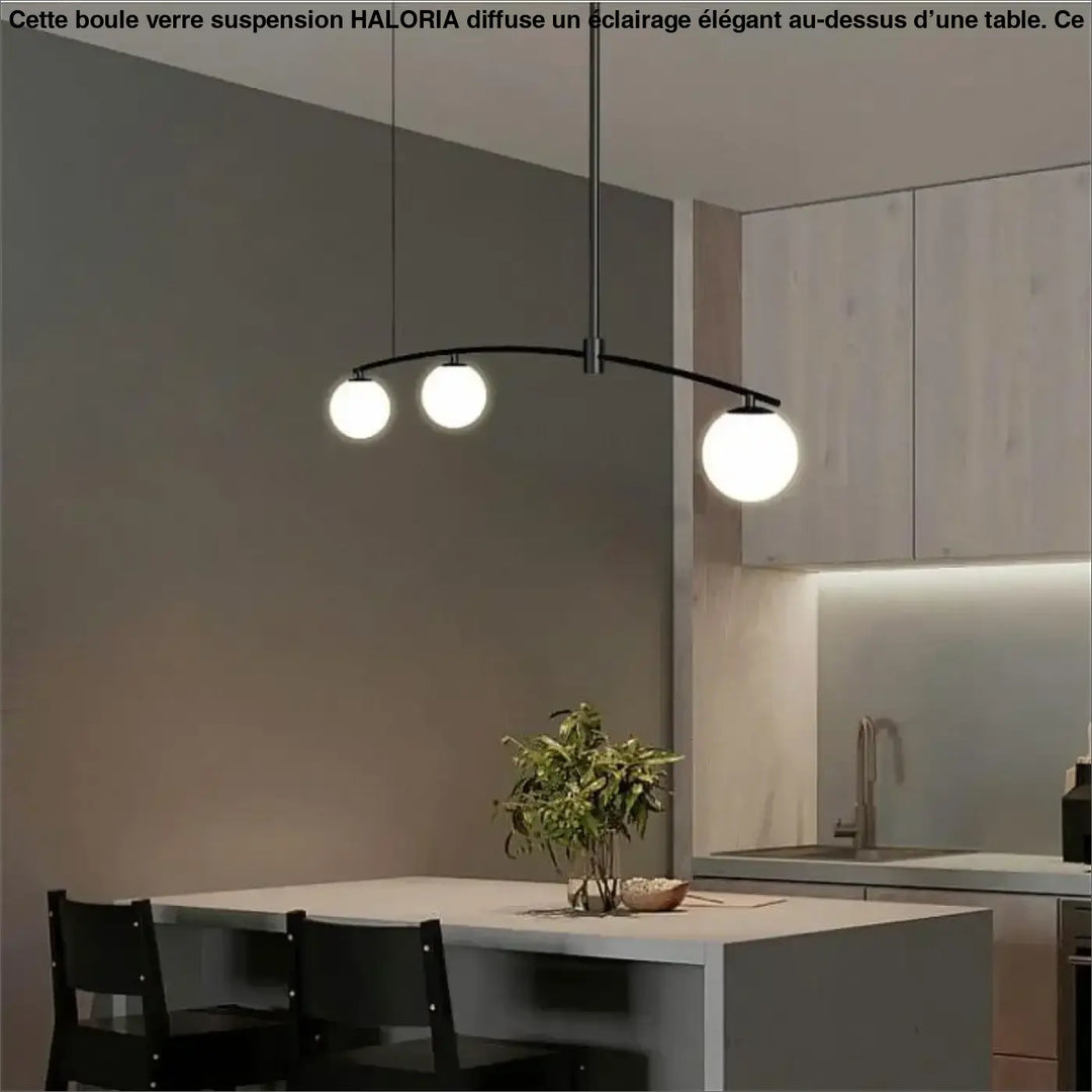 Boule verre suspension moderne en métal noir avec trois globes en verre blanc opalin pour éclairage intérieur
