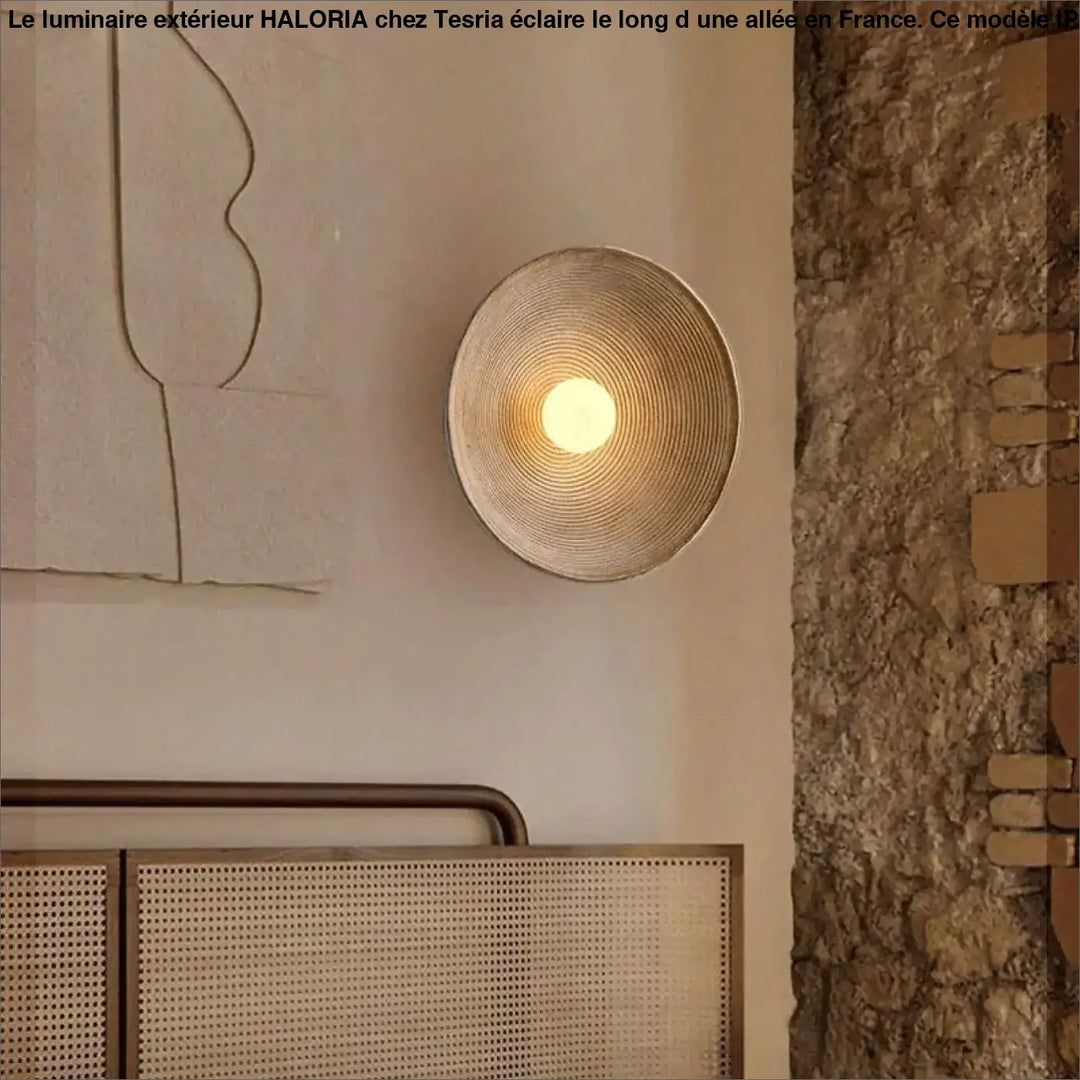 Ip luminaire exterieur haloria un luminaire extérieur circulaire tissé ton chaud idéal pour long d’une allée