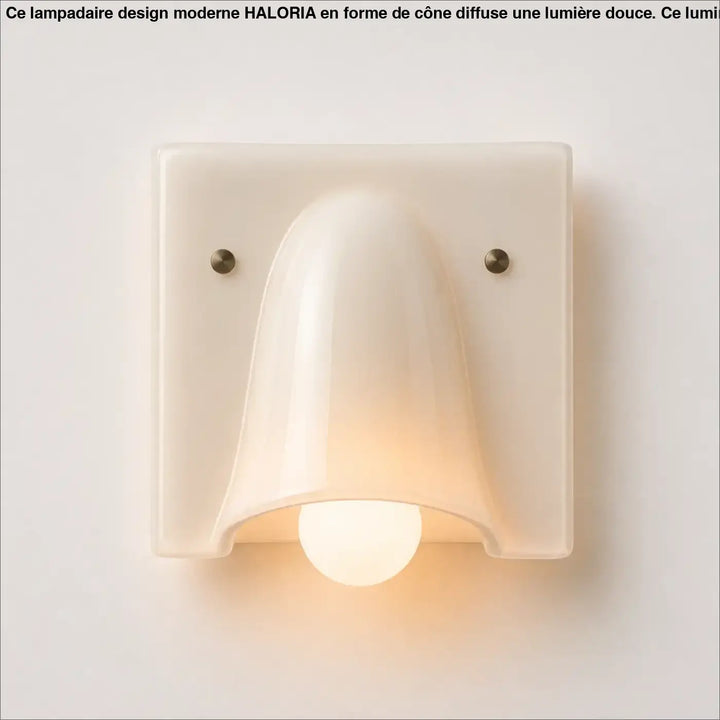 Applique murale kavia en céramique crème avec écrou en laiton et verre sculpté à double sens