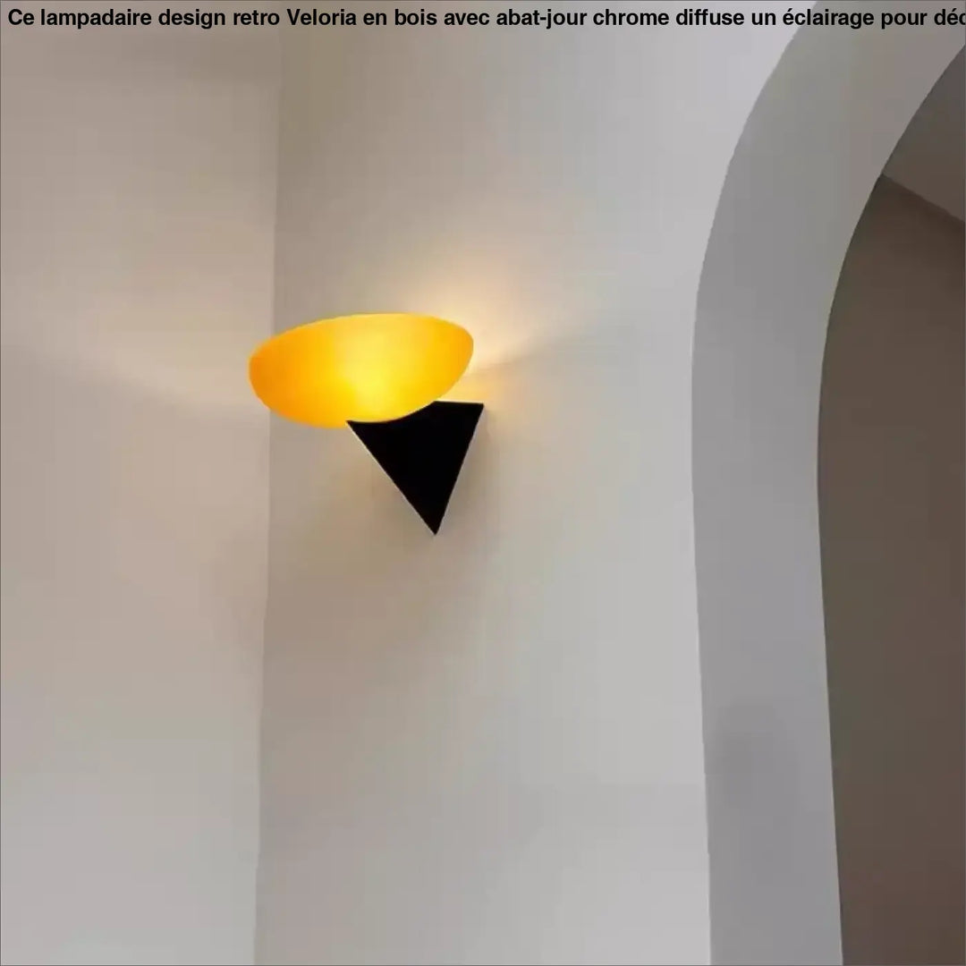 Applique murale contemporaine noir en forme de triangle design