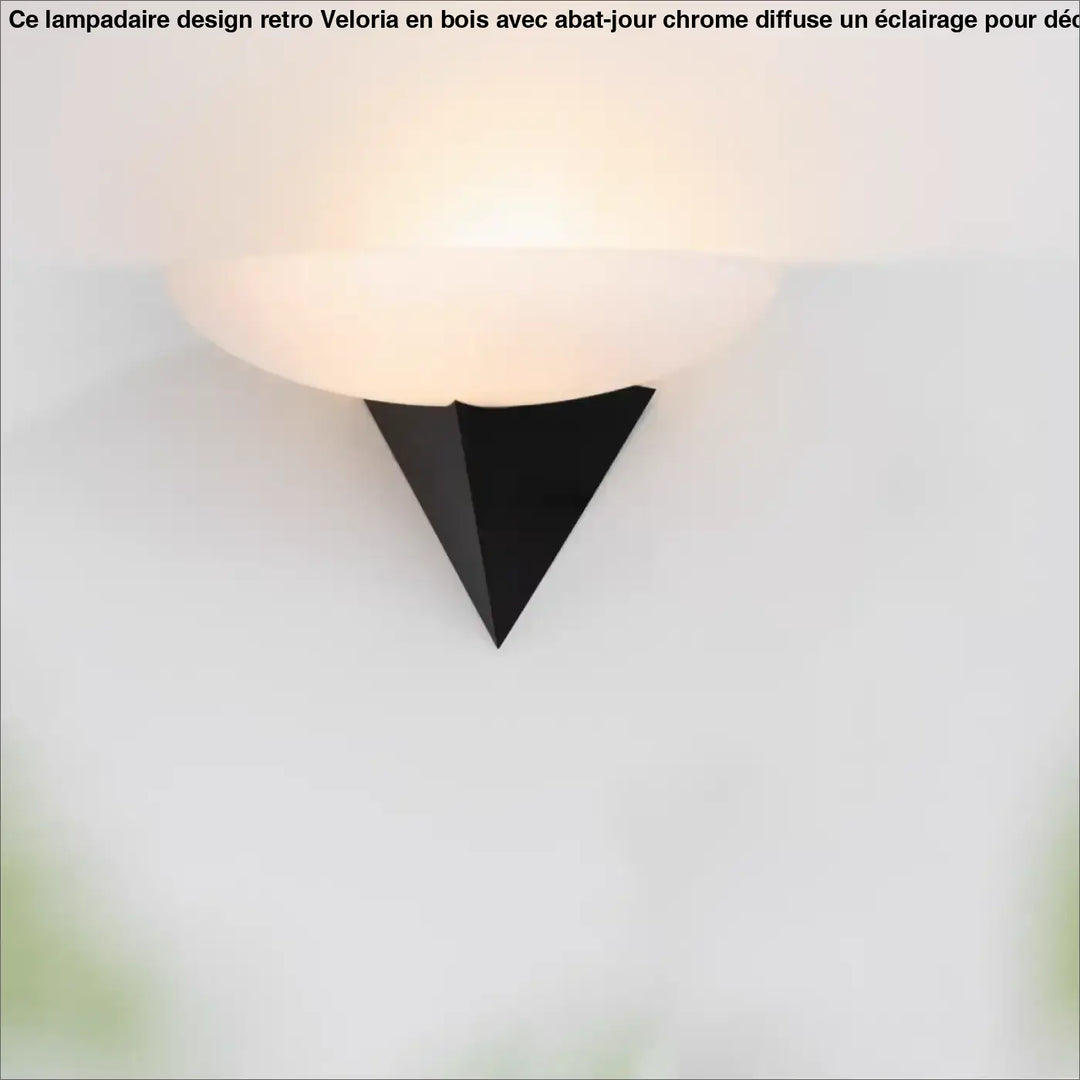 Applique murale contemporaine noir en forme de triangle design