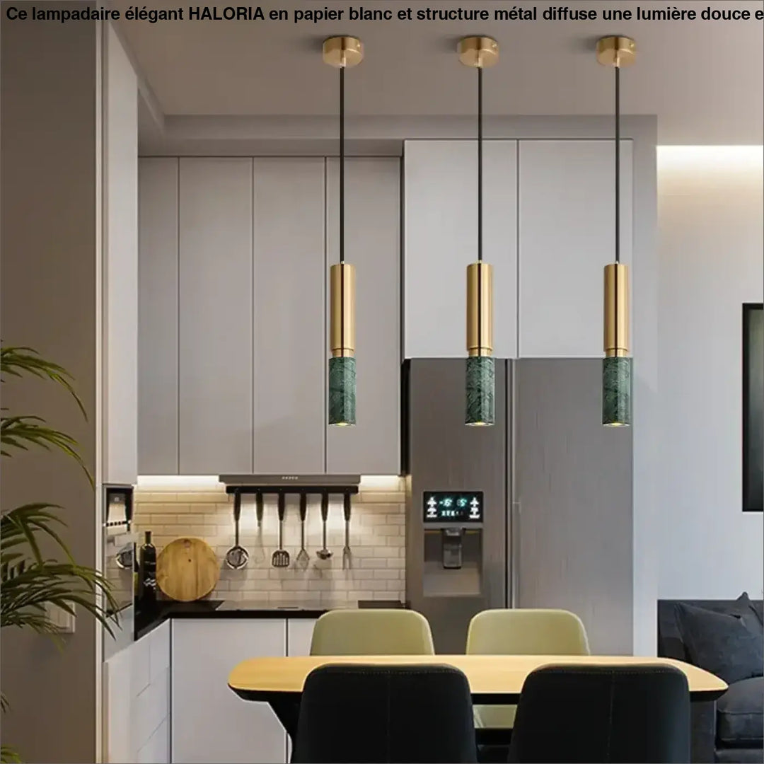 Suspension luminaire jade avec tube doré et base en marbre vert pour décoration intérieure moderne