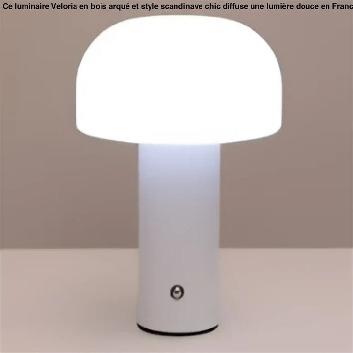 Lampe de table blanche design champignon avec base cylindrique lisse pour un intérieur moderne et minimaliste