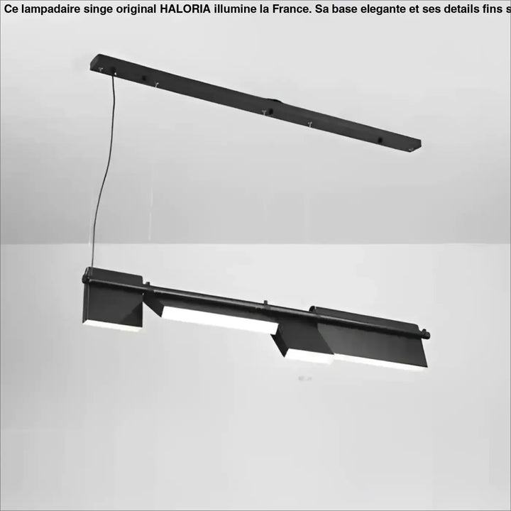 Suspension luminaire minimaliste recta avec cadre métallique noir et éclairage led intégré pour un design épuré