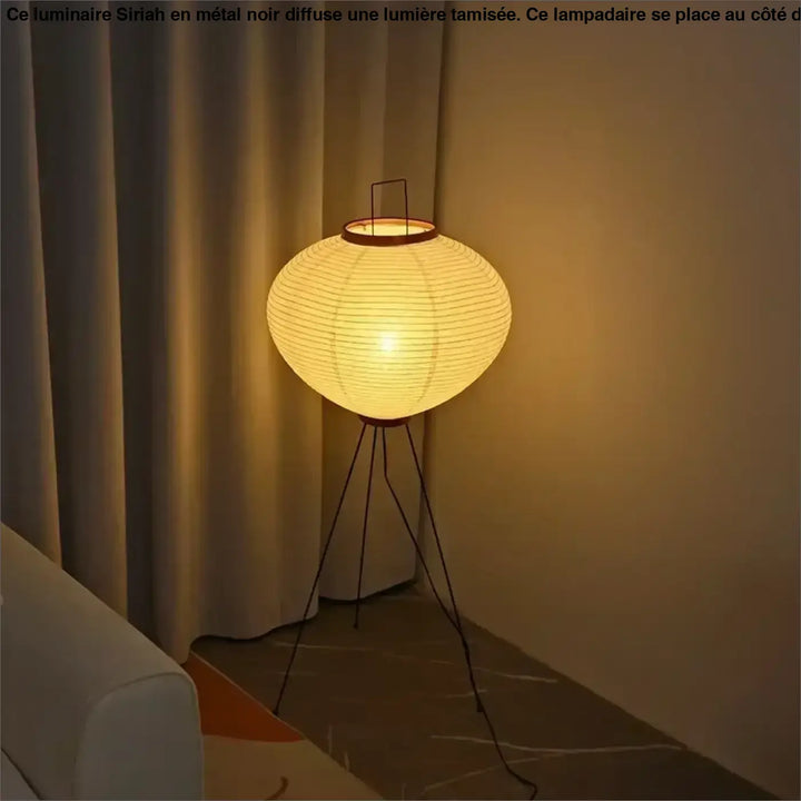 Lampadaire siriah avec abat-jour sphérique en papier blanc chaud et pied trépied noir design moderne élégant