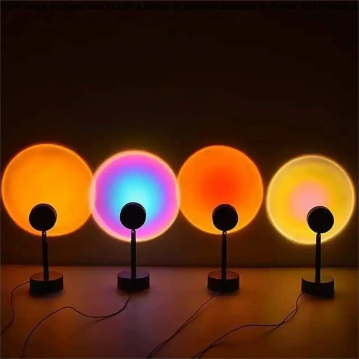 Quatre projecteurs circulaires noirs montés sur pied avec éclairage plus orange violet bleu rouge jaune pour table dappoint chevet bois veloria