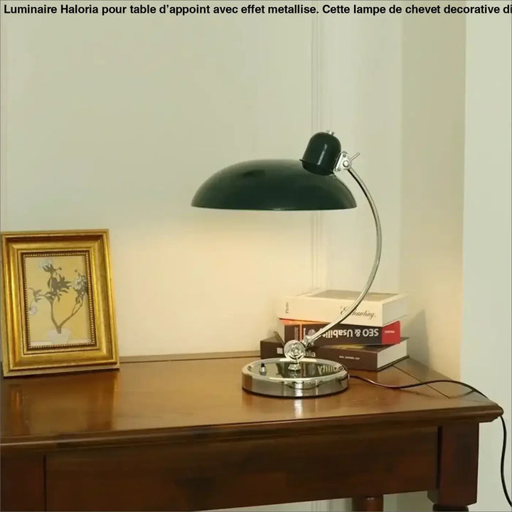 Lampe de table moderne arcane en metal vert fonce avec bras et socle courbes en chrome