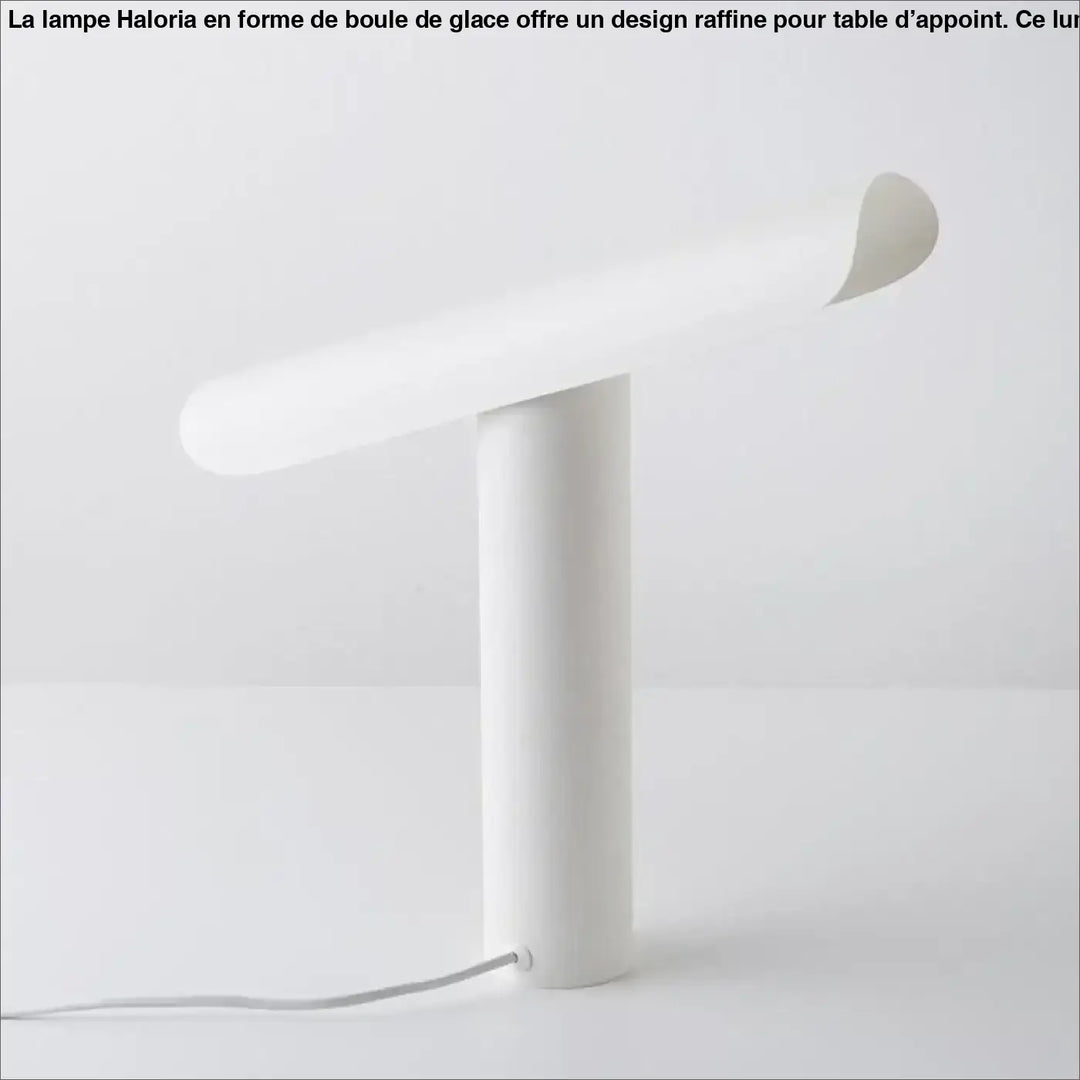 Lampe de chevet IZO blanc minimaliste avec base cylindrique et abat-jour en verre dépoli translucide élégant