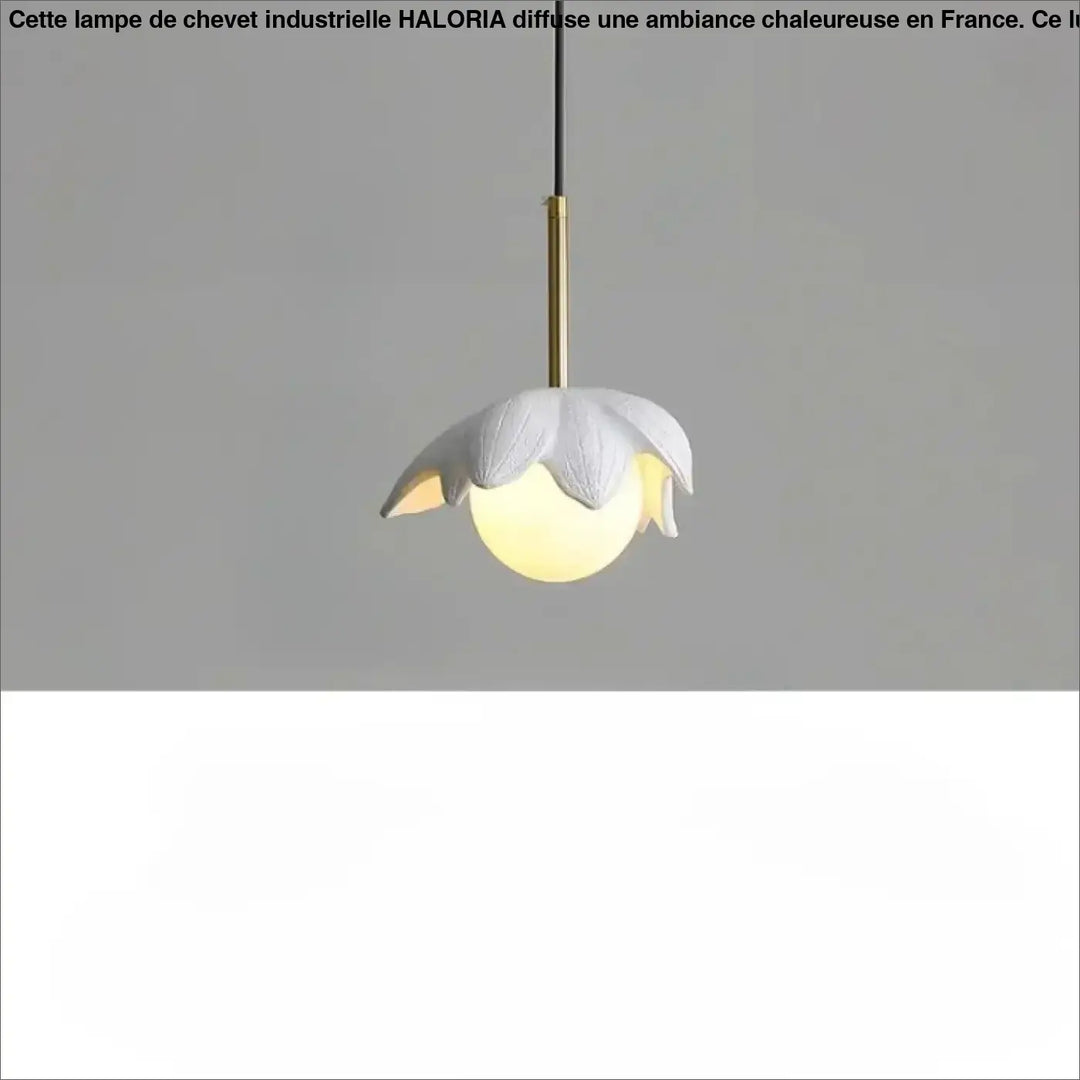 Suspension luminaire kalyx en céramique blanche en forme de lotus avec globe lumineux jaune chaud