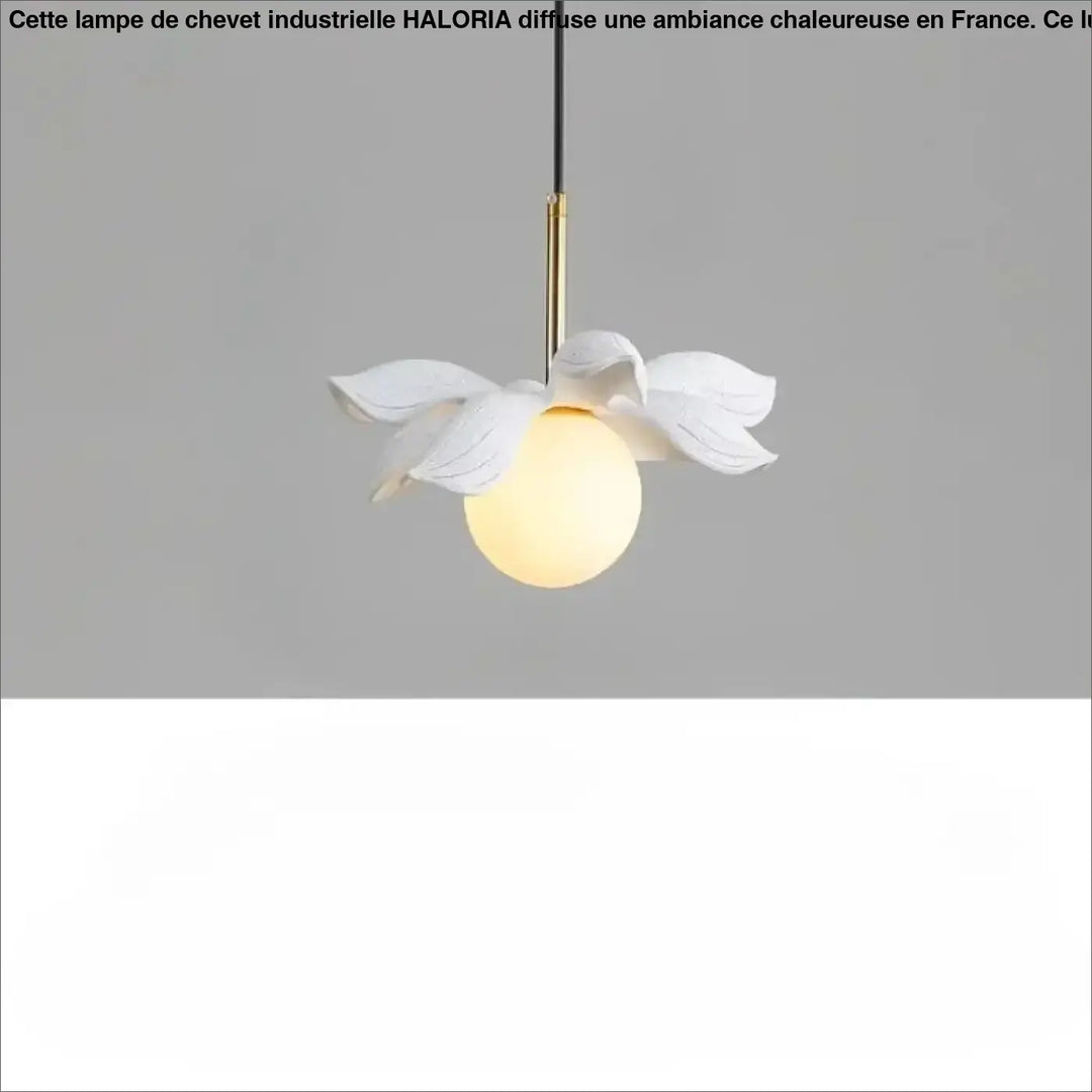 Suspension luminaire kalyx en céramique blanche avec fleur et ampoule sphérique chaude au centre lumineux