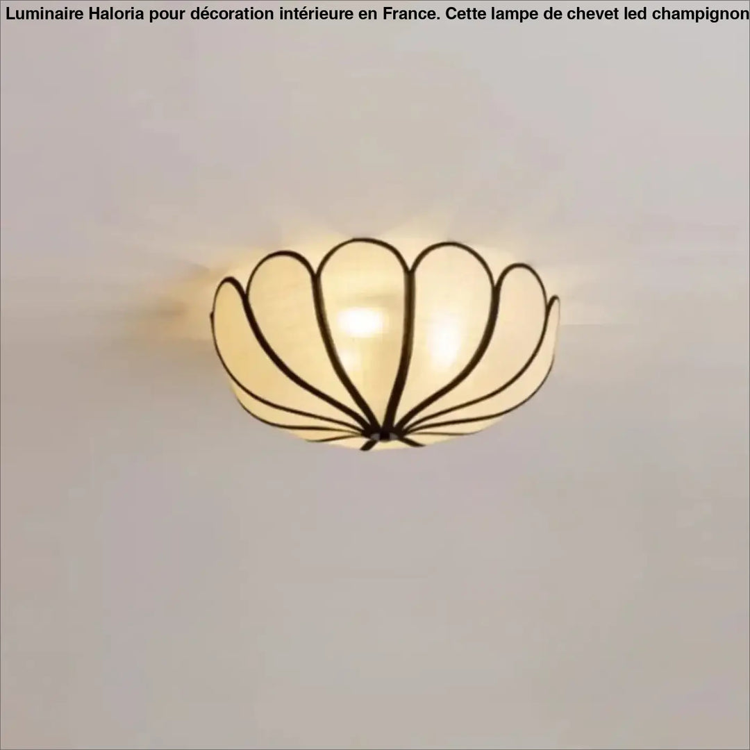 Luminaire plafonnier citra avec cadre en métal noir en forme de lotus et panneaux en verre crème pour salle à manger wabi sabi