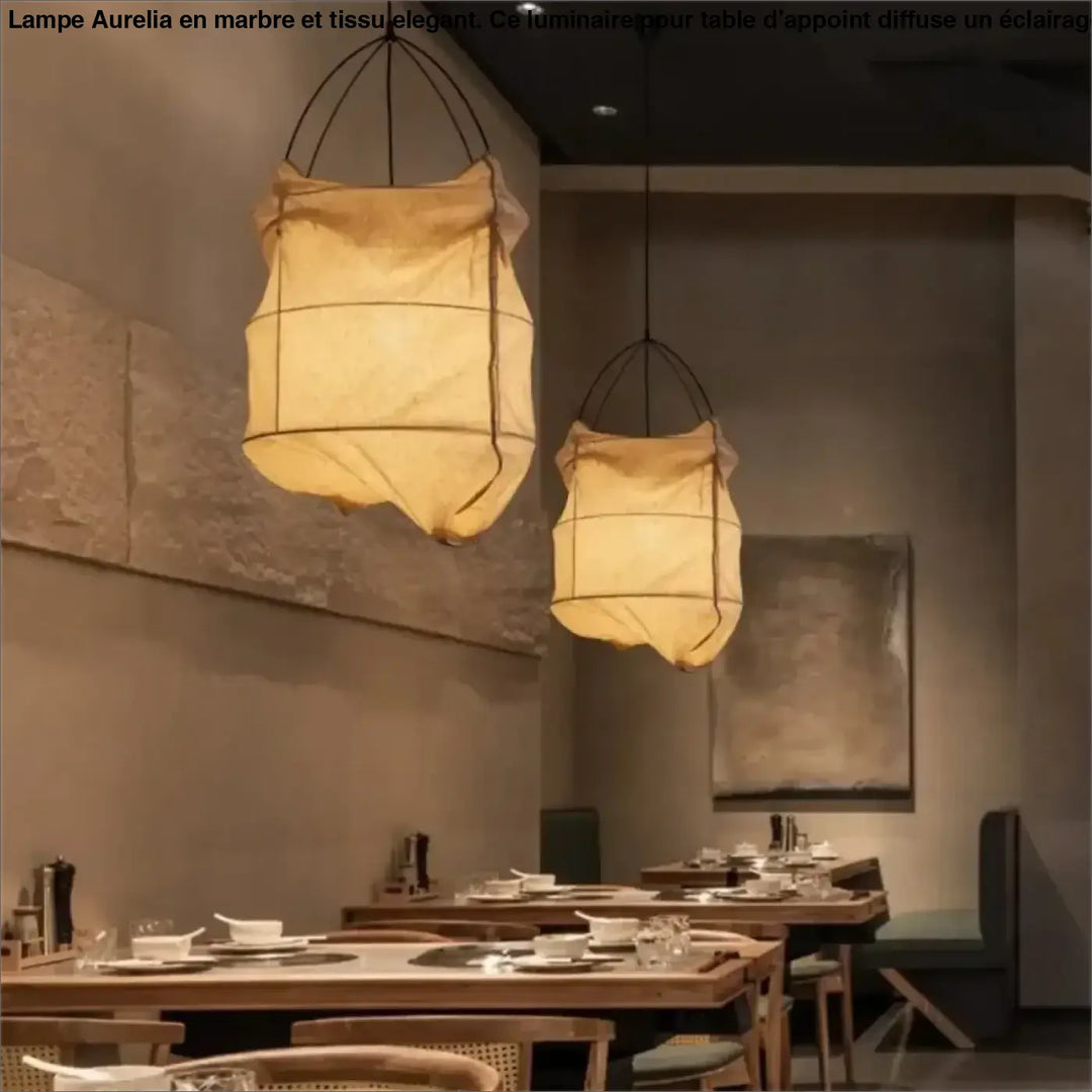 Suspension luminaire lima style scandinave avec lanternes en papier chaud et structure filaire noire suspendues au plafond