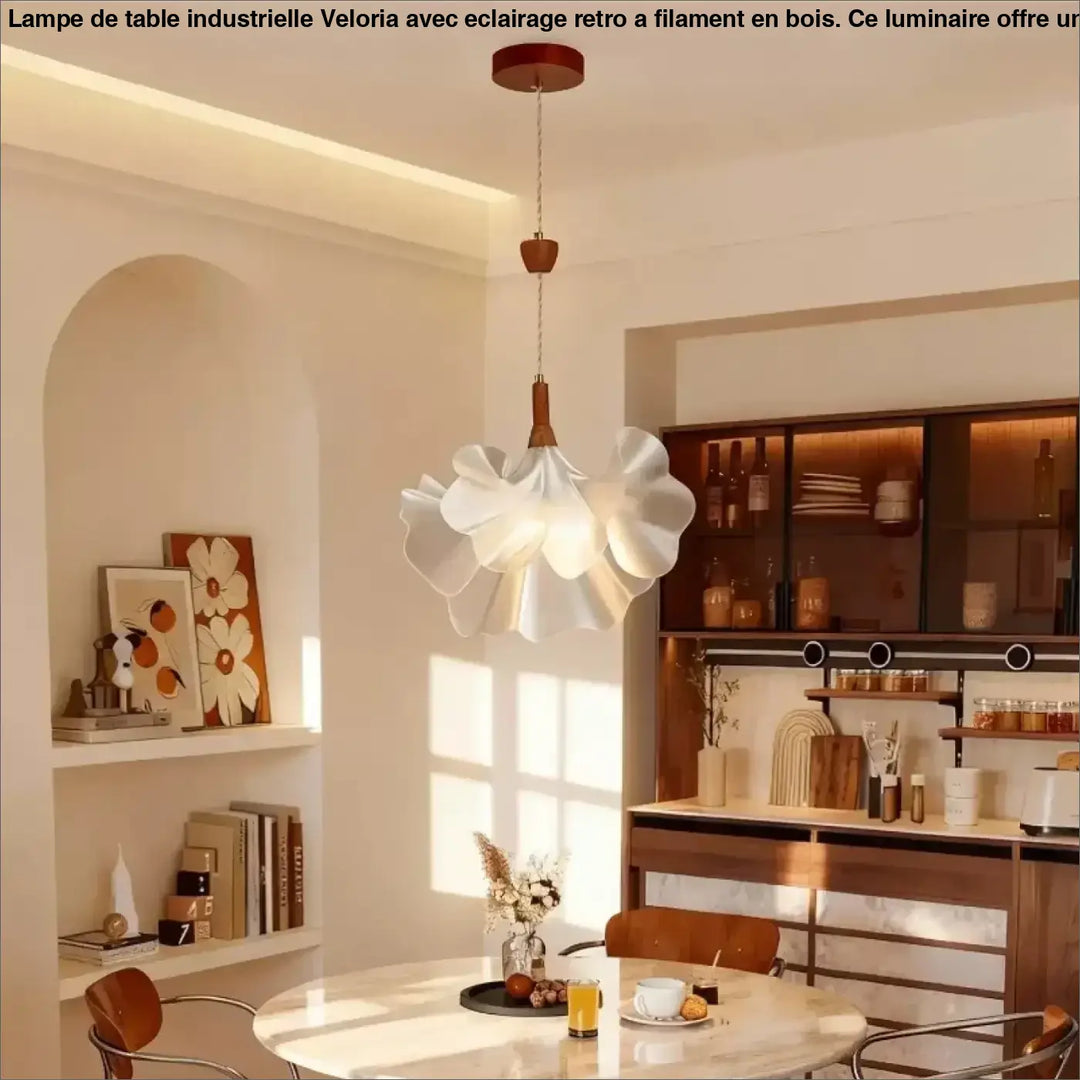 Suspension luminaire volina avec lampe suspendue blanche en forme de pétale montée sur plafond en bois avec chaîne