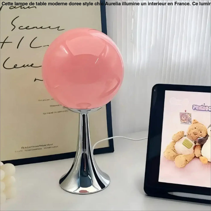 Lampe de chevet boule en verre blanc au style moderne