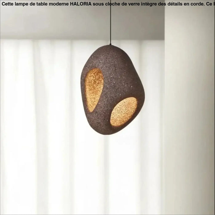 Suspension luminaire cavia en brun foncé texturé avec deux découpes ovales dorées, design luminaire aux moderne
