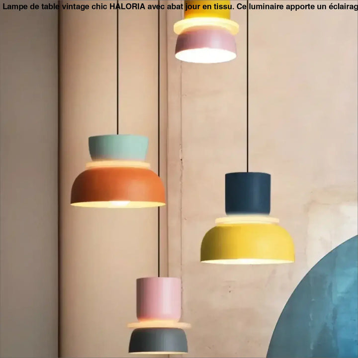 Suspension luminaire koppa avec tasses superposées colorées en design scandinave moderne et élégant