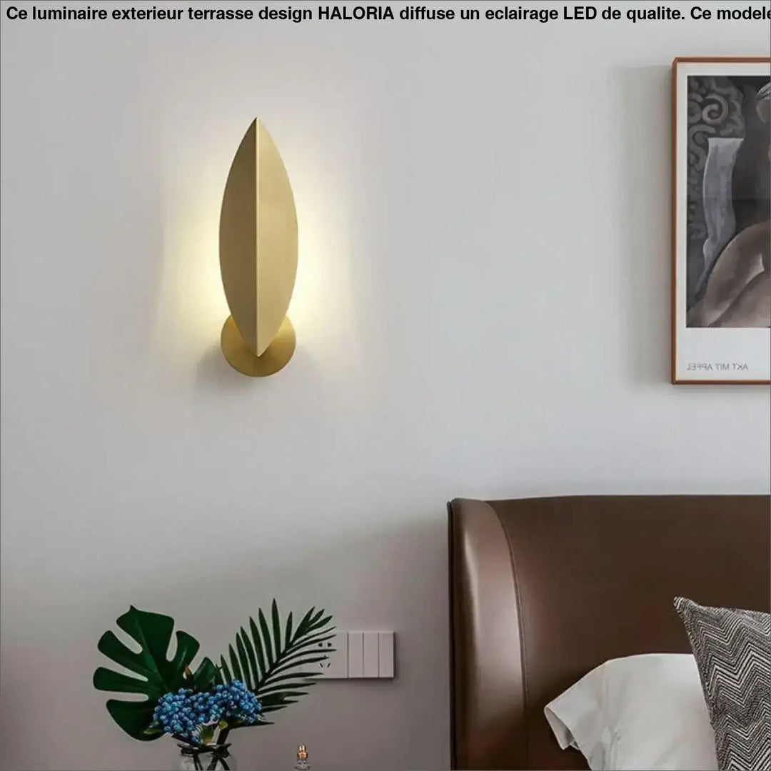 Luminaire extérieur gold feuille design moderne en métal pour exterieur terrasse design par haloria