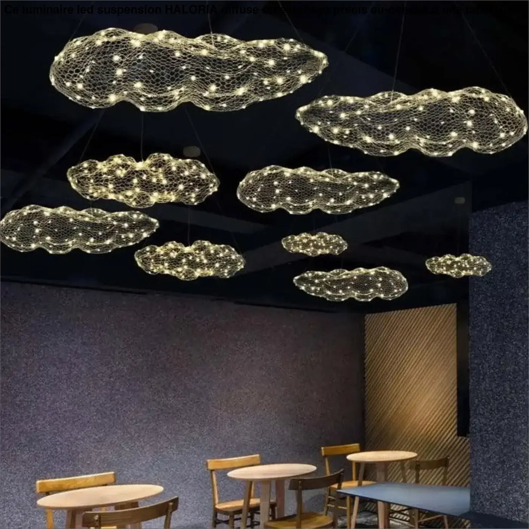 Luminaire led suspension haloria avec pendentifs en fil doré en forme de nuage et ampoules led blanches chaudes intégrées