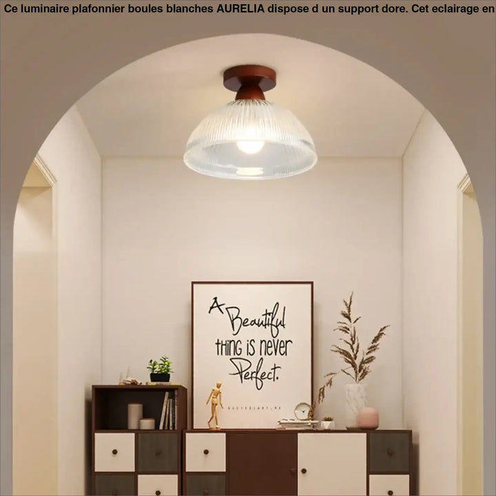 Luminaire plafonnier couli avec verre rainuré chaud et montage en bois foncé pour décoration intérieure moderne