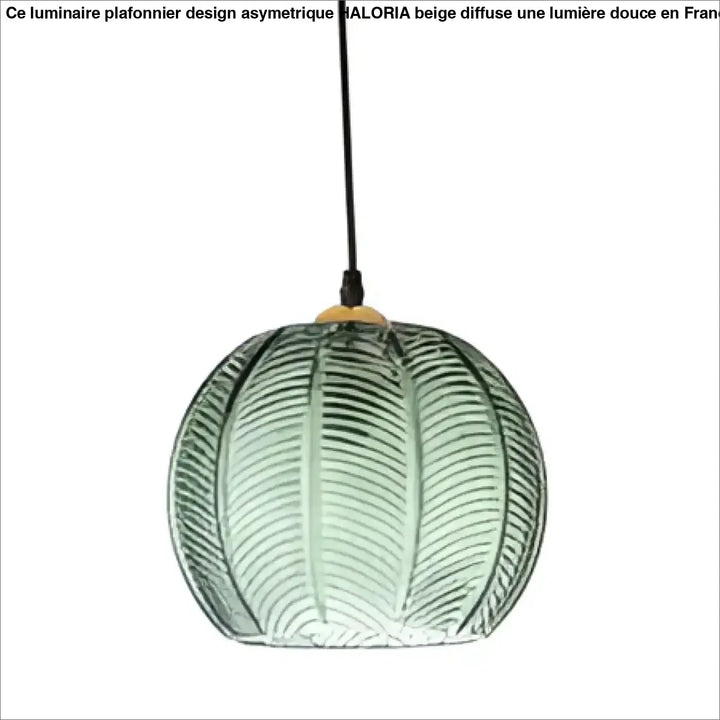 Suspension luminaire azuria en verre texturé vert translucide avec motif nervuré et fixation métal couleur laiton