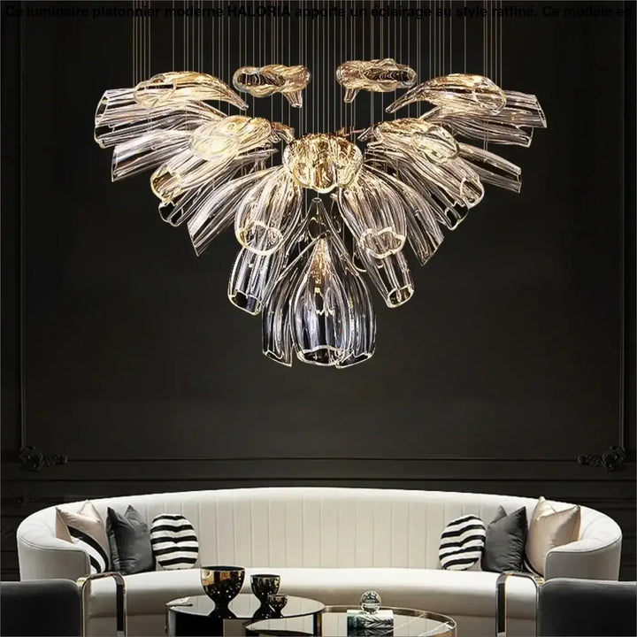 Suspension luminaire moderne crystalia avec pétales en verre translucide et accents dorés suspendue par fils fins