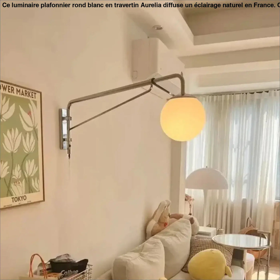 Luminaire plafonnier rond blanc en travertin aurelia avec lampe murale réglable chrome mat et globe en verre chaud