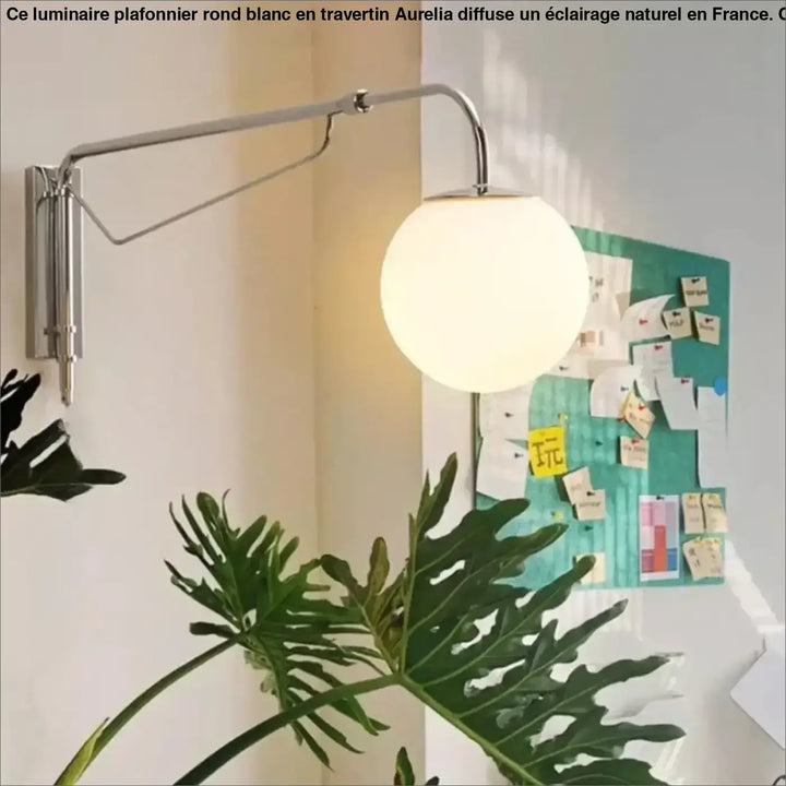 Luminaire plafonnier rond blanc a finition chrome avec abat-jour sphérique en verre dépoli en travertin aurelia