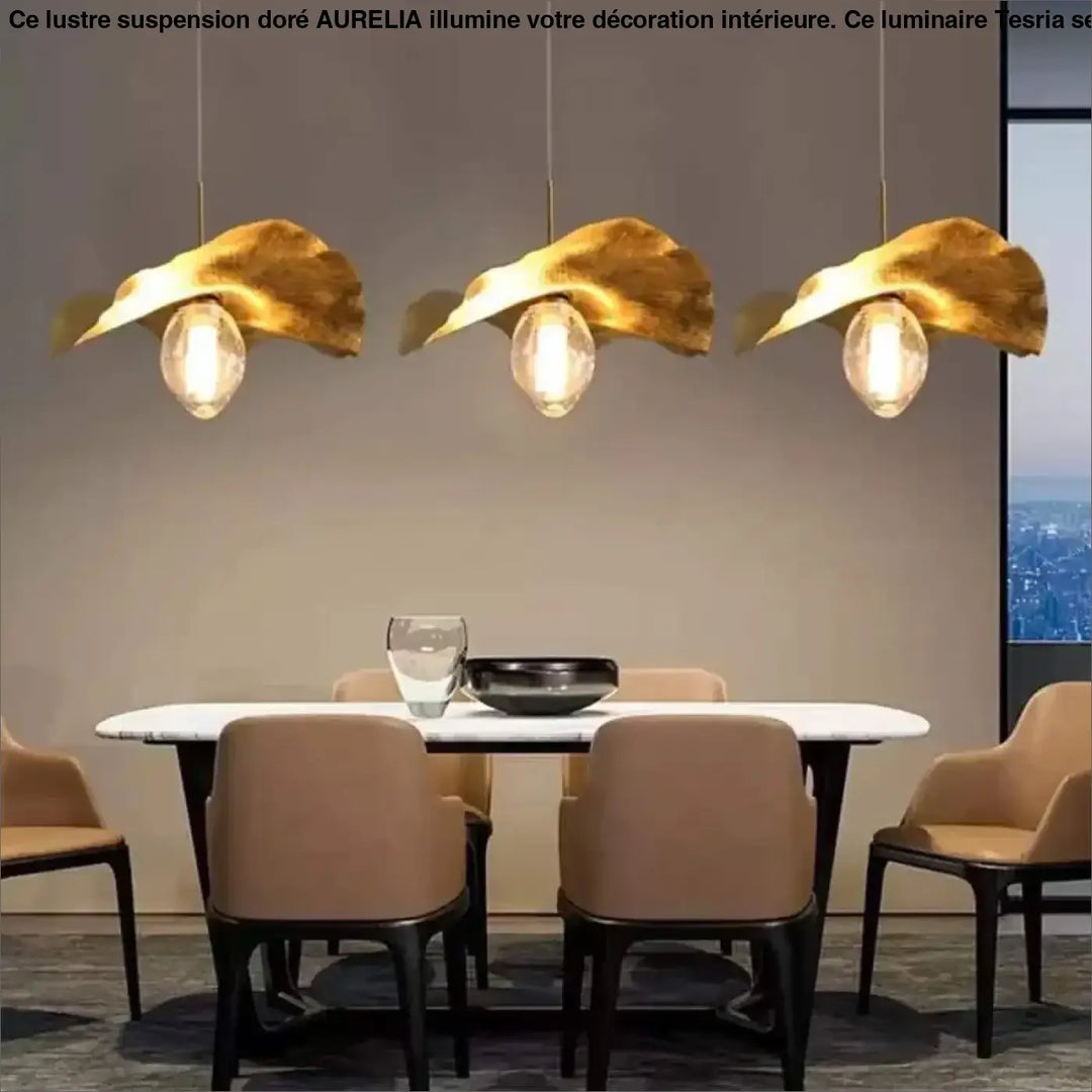 Lustre Suspension Doré Au Design Élégant Et Raffiné