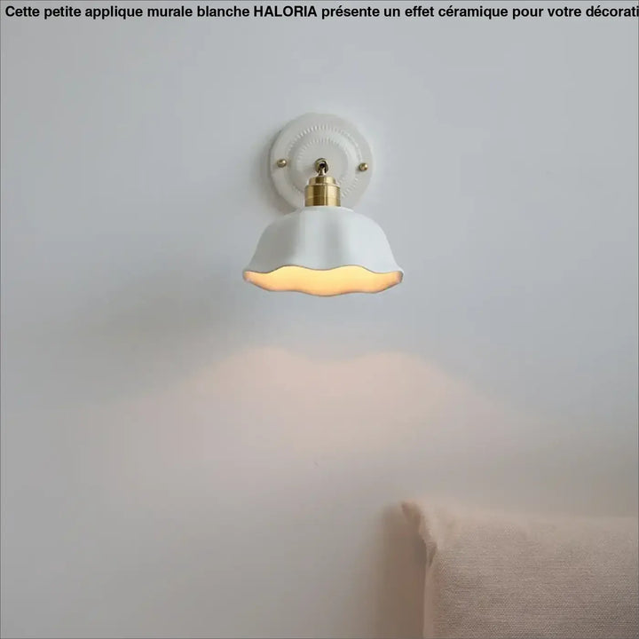 Petite Applique Murale Blanche À L’Effet Céramique Style Élégant