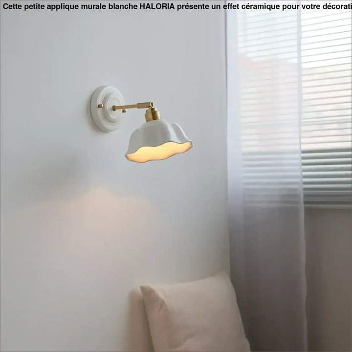 Petite Applique Murale Blanche À L’Effet Céramique Style Élégant