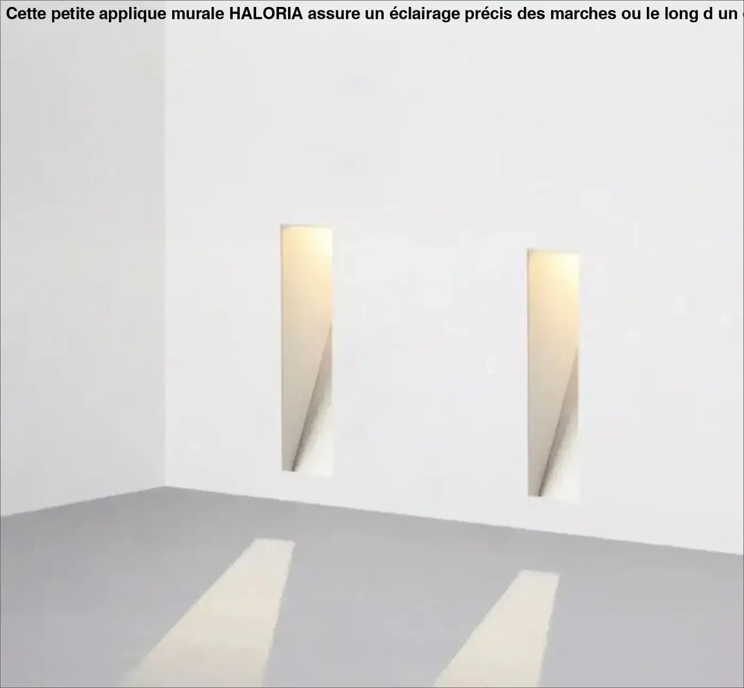 Petite applique murale haloria avec deux luminaires verticaux rectangulaires à lumière chaude intégrés dans des murs blancs