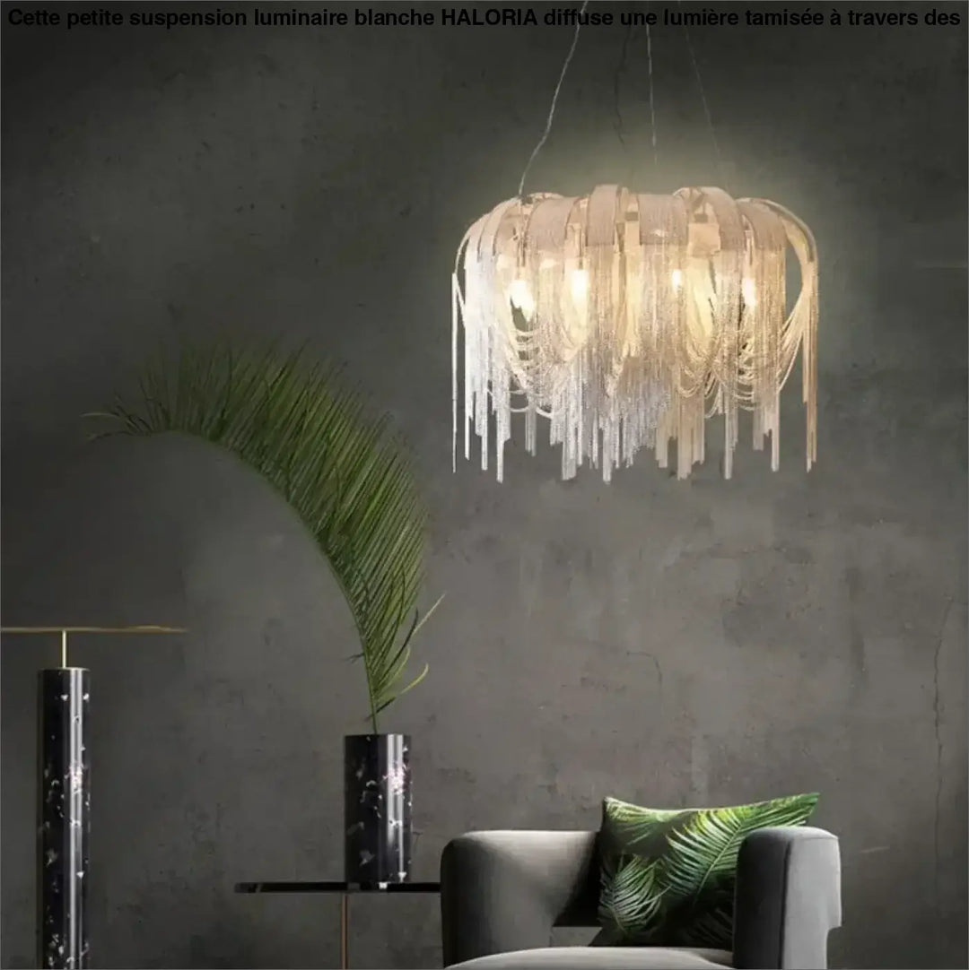 Suspension luminaire design dorée à chaînes lumineuses