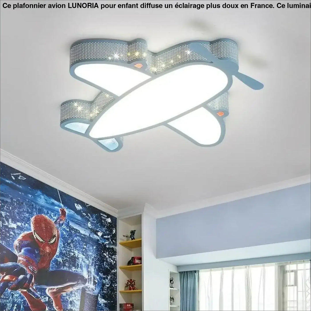 Plafonnier avion bleu en forme d avion avec maille scintillante et ailes blanches éclairées pour un éclairage plus central