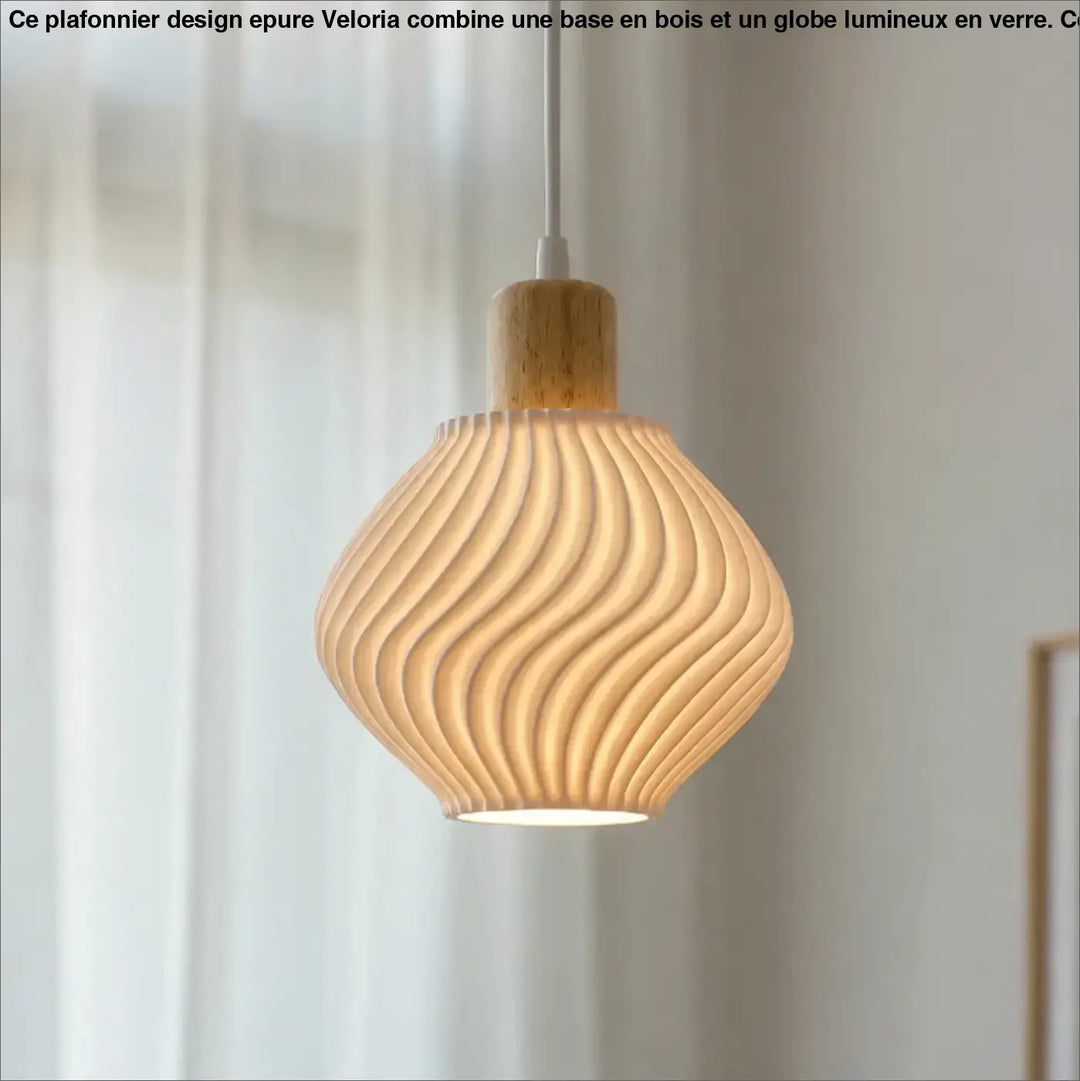 Suspension luminaire ondula avec design ondulé en matériau translucide écru et touche élégante en bois naturel pour lumière douce