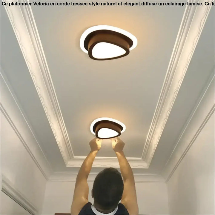 Plafonnier luminaire design led en forme sculptée élégant