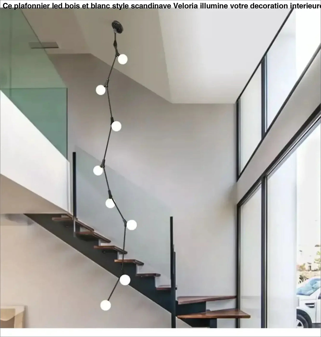Suspension luminaire verticale en boules opales et laiton
