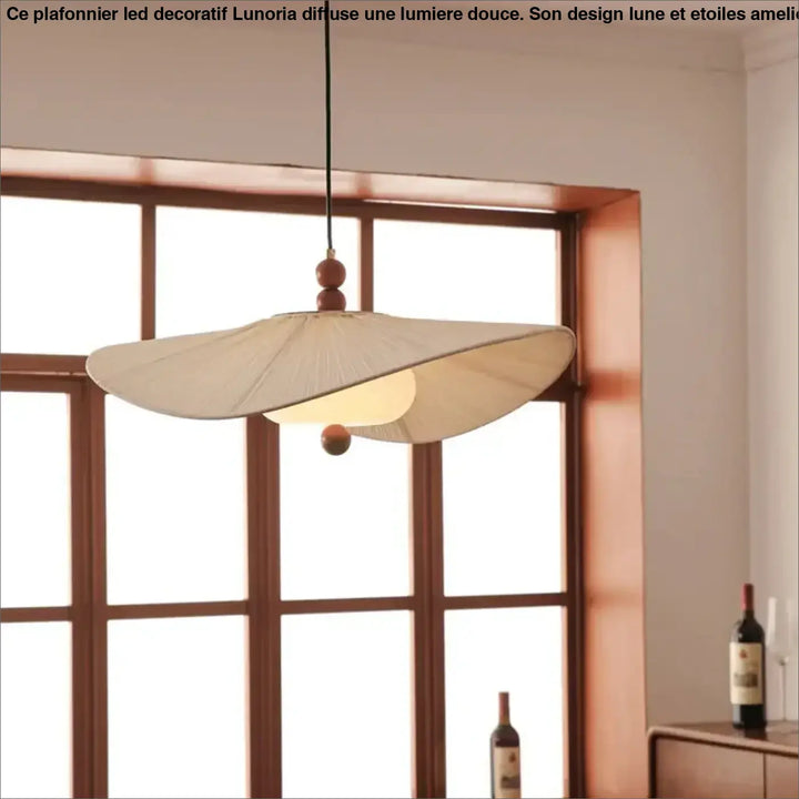 Suspension luminaire design naturel en tissu beige doux