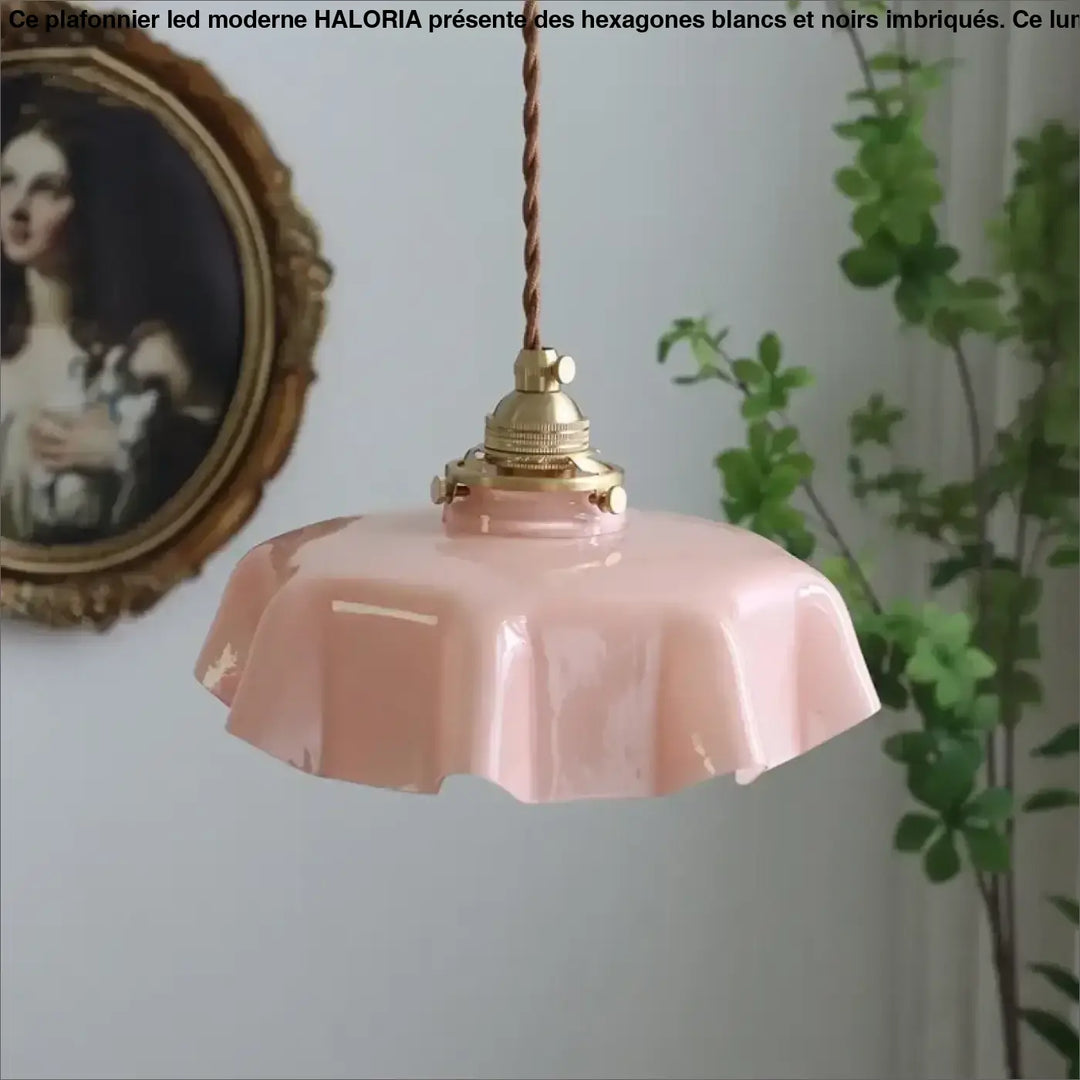 Suspension Rétro En Verre Ondulé Rose Et Laiton Vieilli