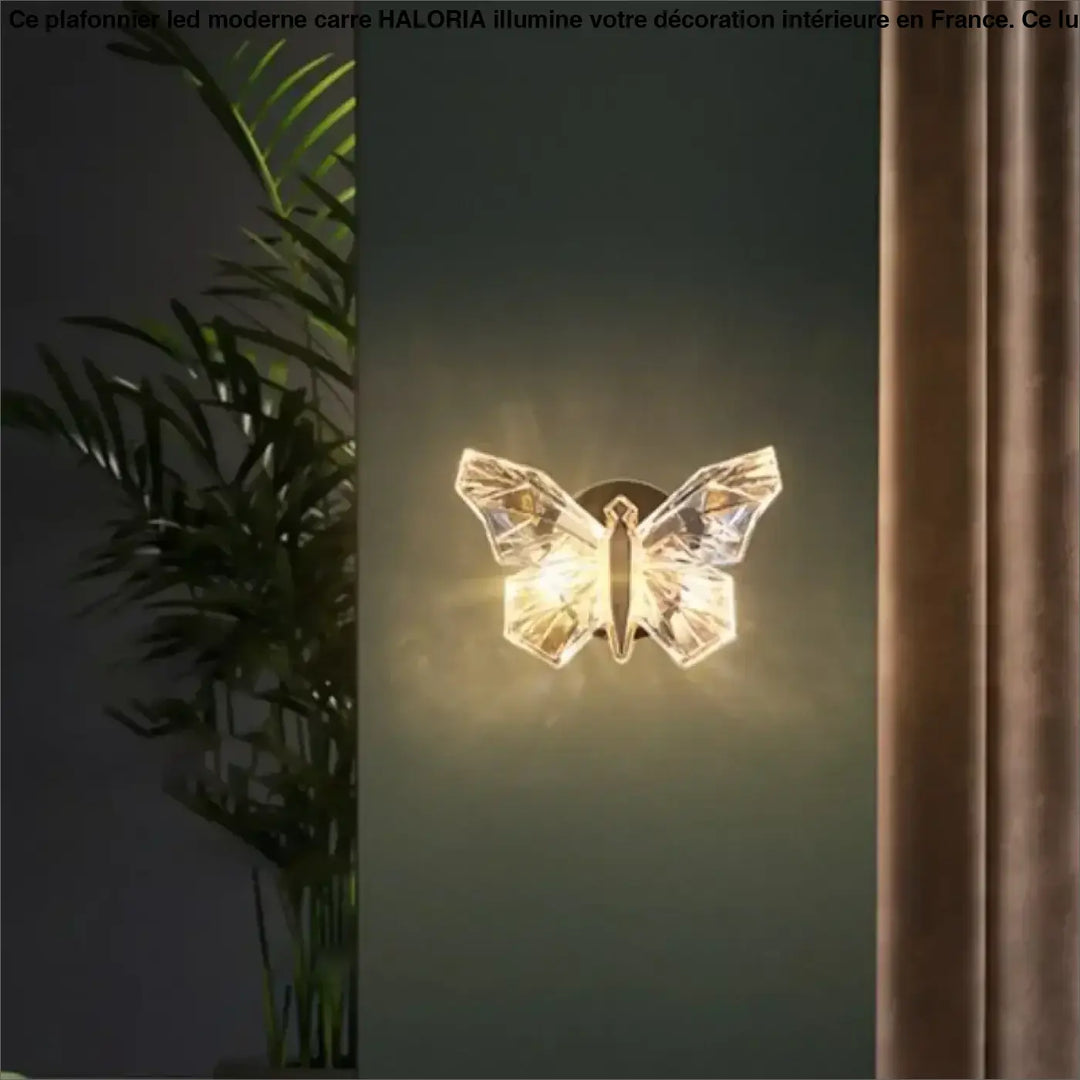 Applique murale papillon design élégante finition doré
