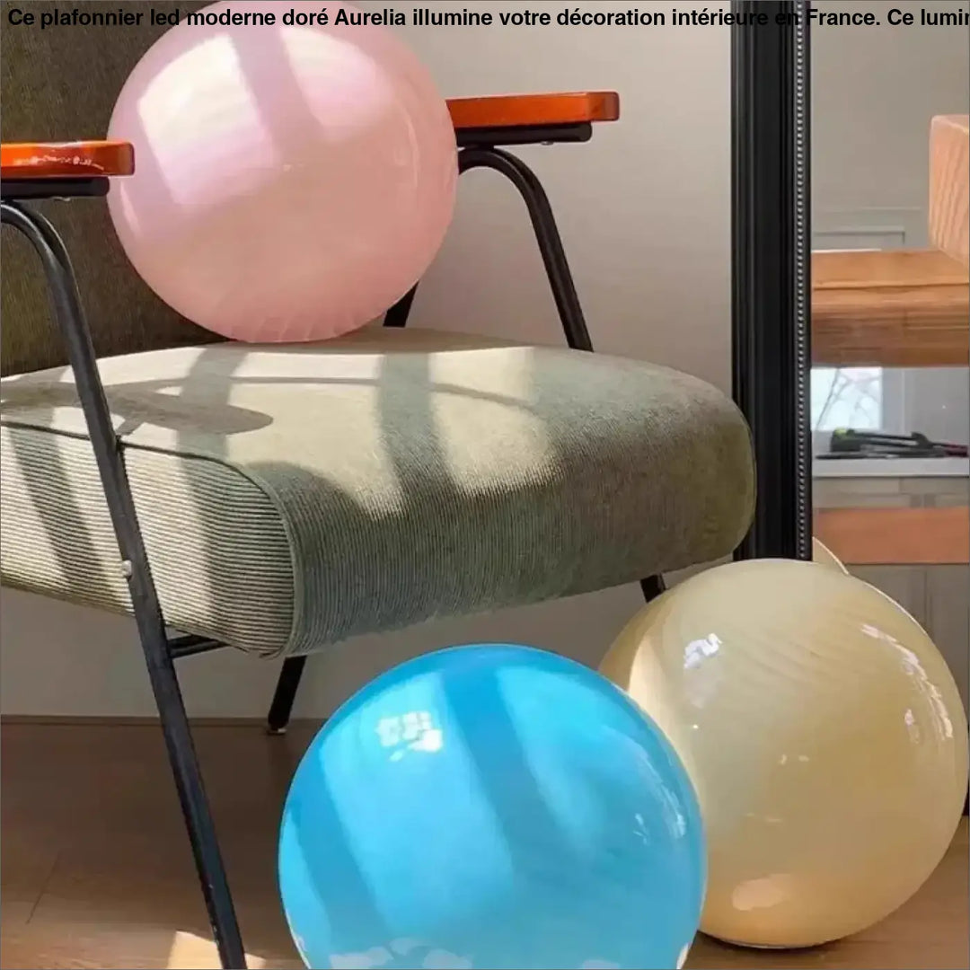 Suspension boule en verre design doux et contemporain chic