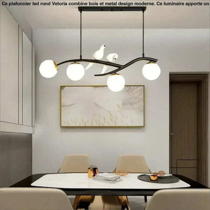 Plafonnier led rond en bois et métal design moderne avec cinq globes blancs et deux oiseaux sculptés veloria
