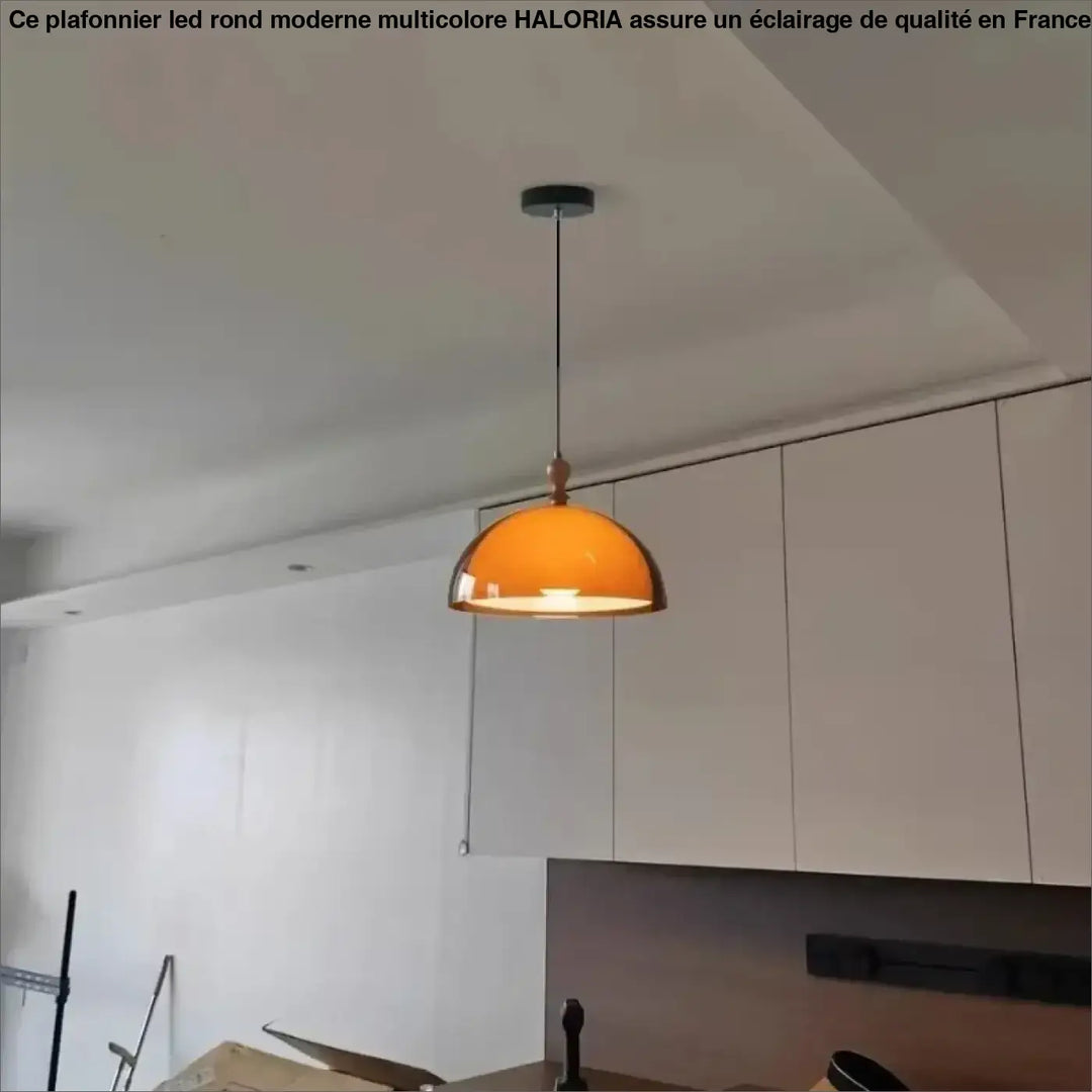 Suspension dôme en verre ambré et bois design vintage

