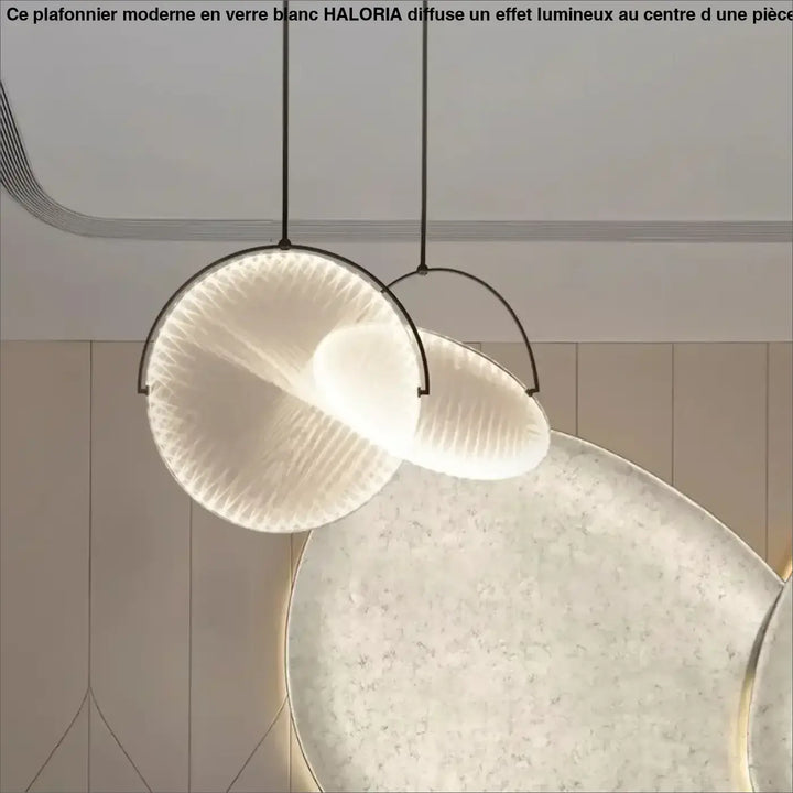 Suspension luminaire moderne design sculptural cercle noir

