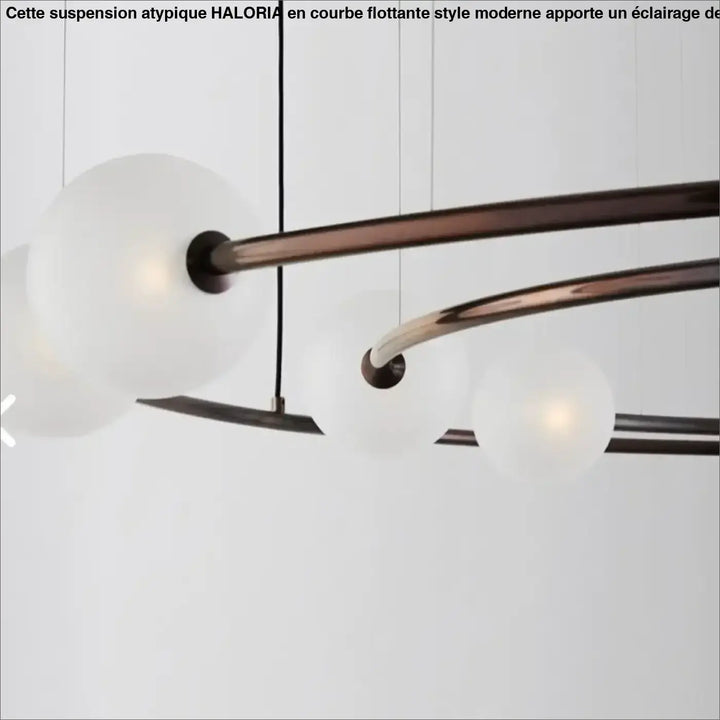 Suspension Design Anneau Aérien Avec Sphères Opales

