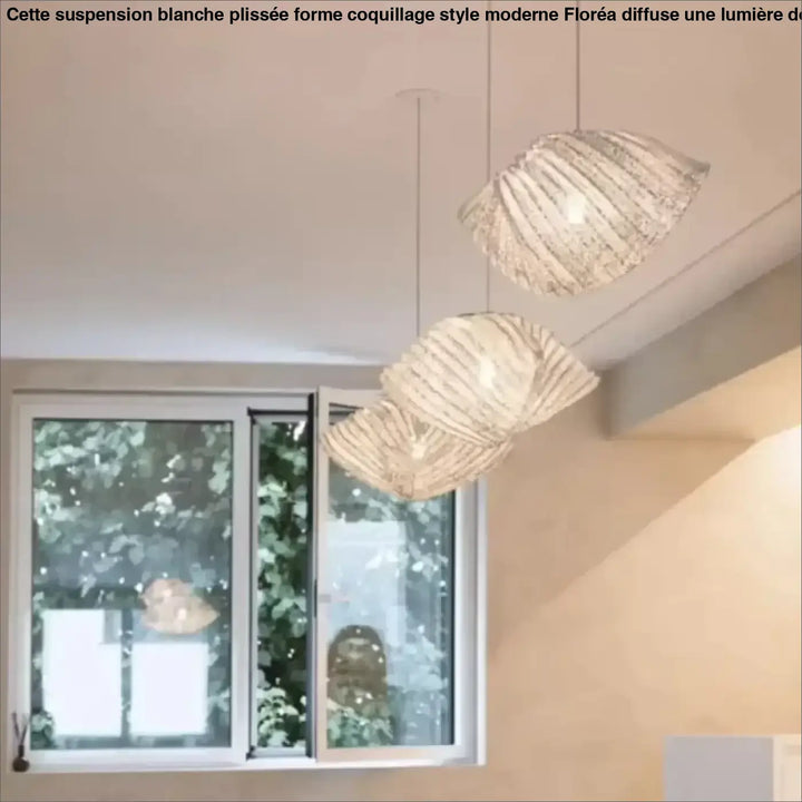 Suspension blanche plissée forme coquillage style moderne

