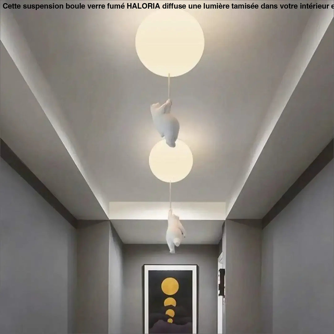 Suspension boule verre fume haloria en céramique blanche avec ampoules sphériques en forme dours polaire