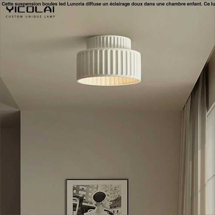 Plafonnier cylindrique strié au look rétro et original

